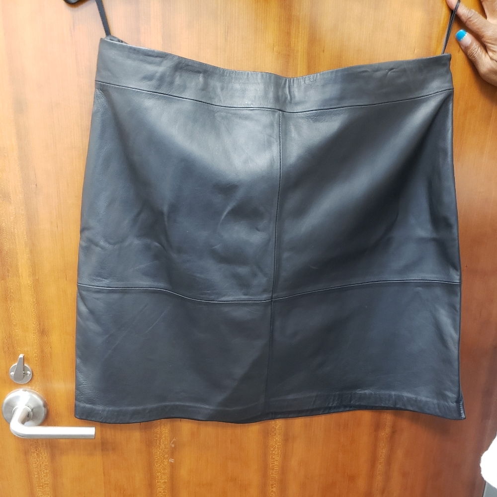 Leather skirt